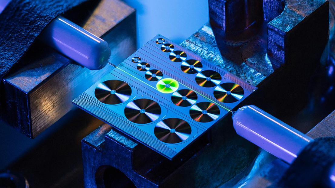 Breakthrough in integrated photonics