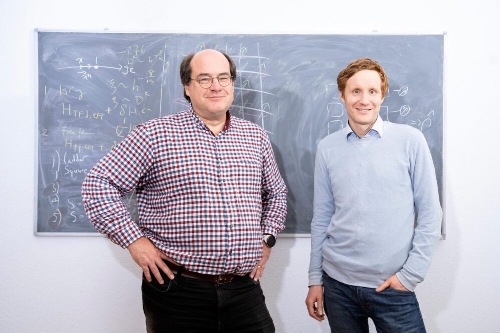 The two PSI physicists Andreas Läuchli (left) and Andreas Elben were involved in developing a new type of digital-analogue quantum simulator. Credit: © Paul Scherrer Institute PSI/Mahir Dzambegovic